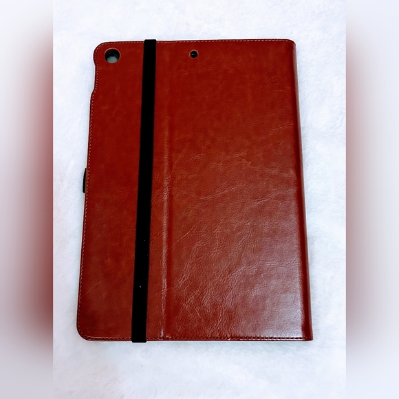 Leather iPad case + 2 Tempered Glass screen protectors - Picture 3 of 10